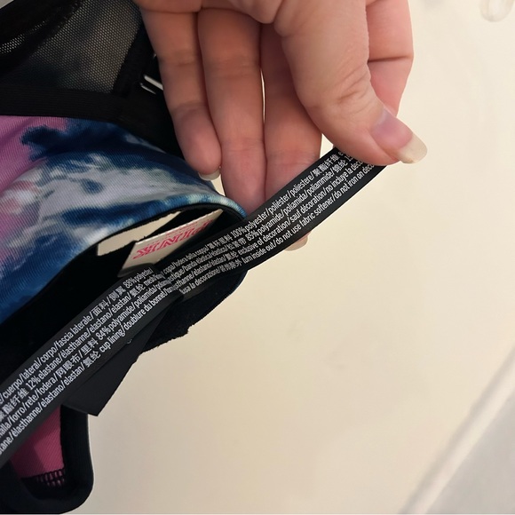 NWT Victorias Secret Pink Active Sports Bra Size Large - Picture 7 of 7